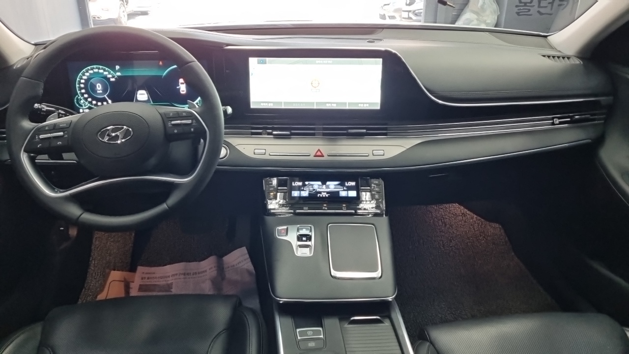 Grandeur Hyundai 2022.2-INNER-007
