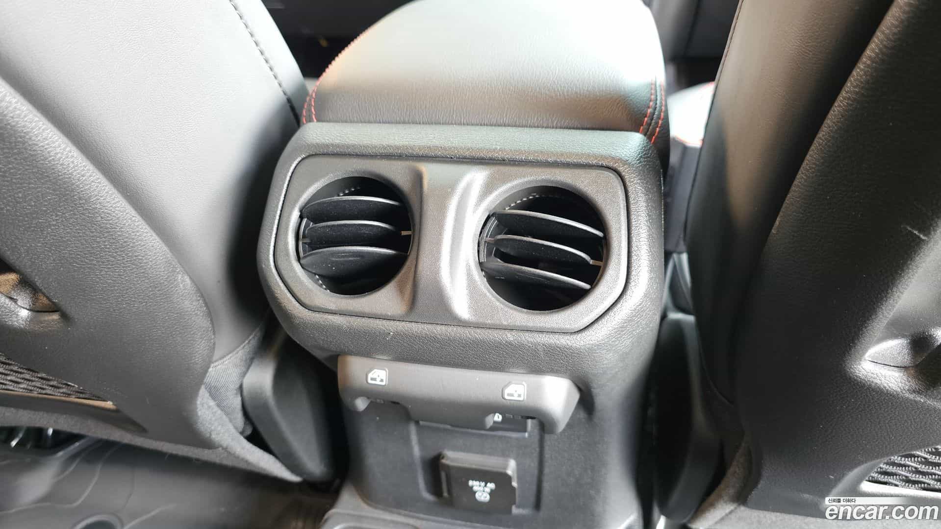 Gladiator Jeep 2025.11-OPTION-023
