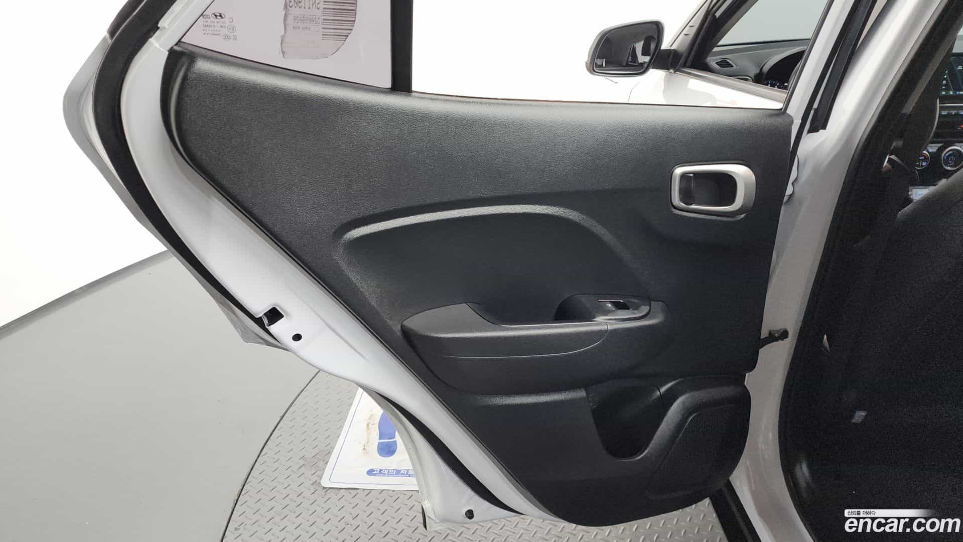 Venue Hyundai 2021.4-INNER-035