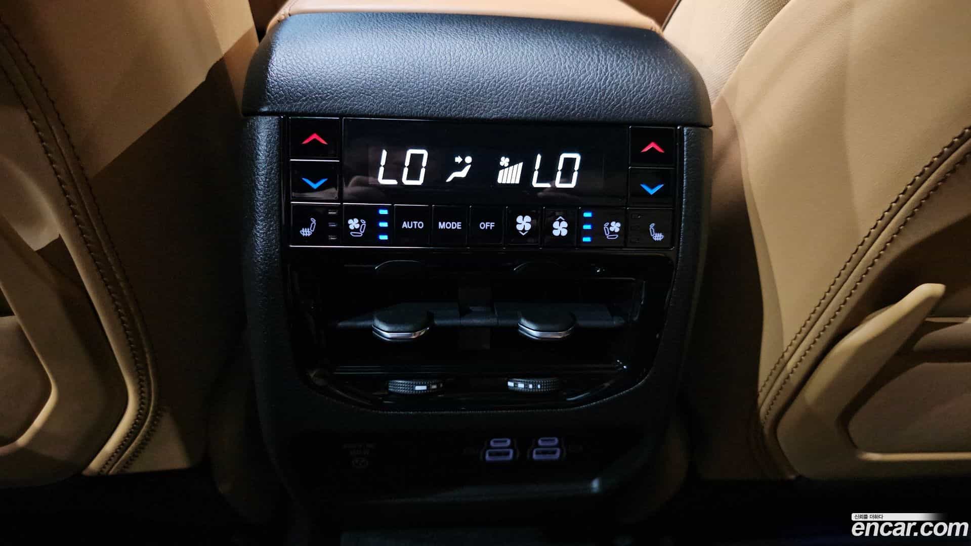 Cherokee Jeep 2023.6-OPTION-021