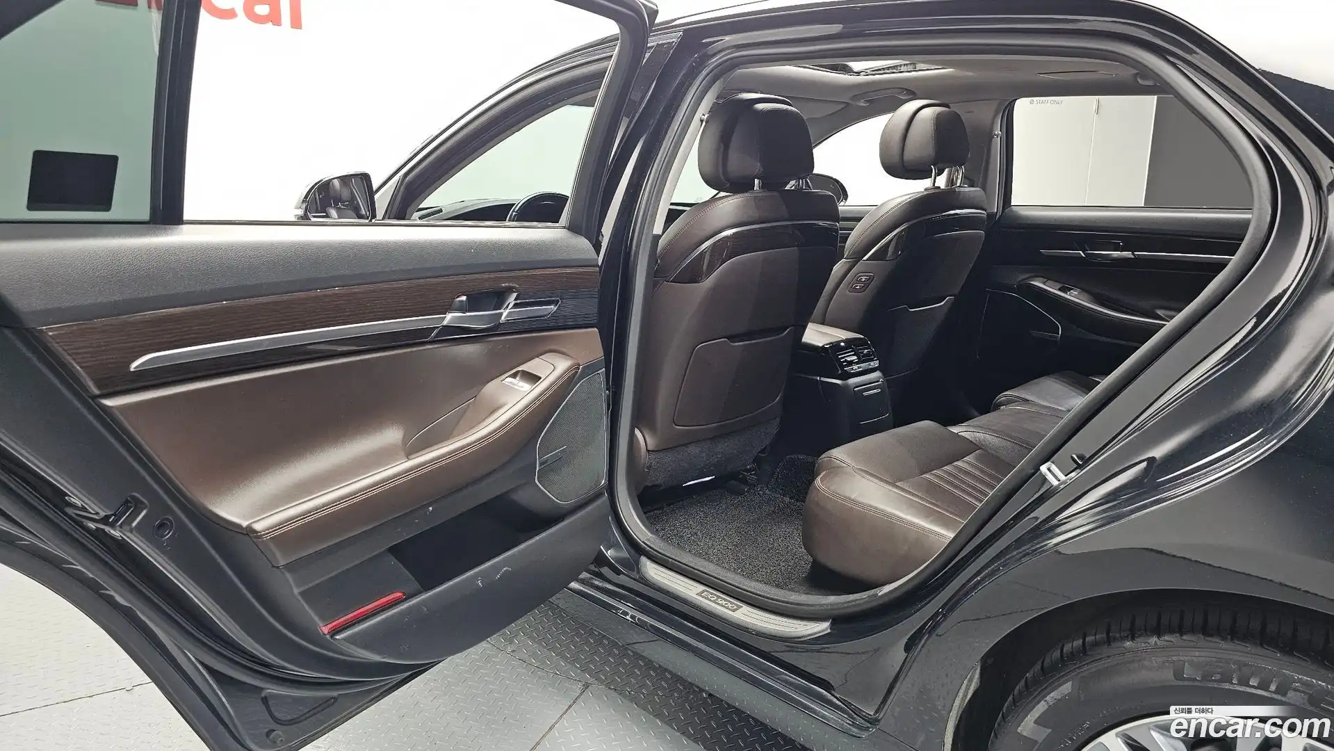EQ900 Genesis 2016.6-OPTION-016