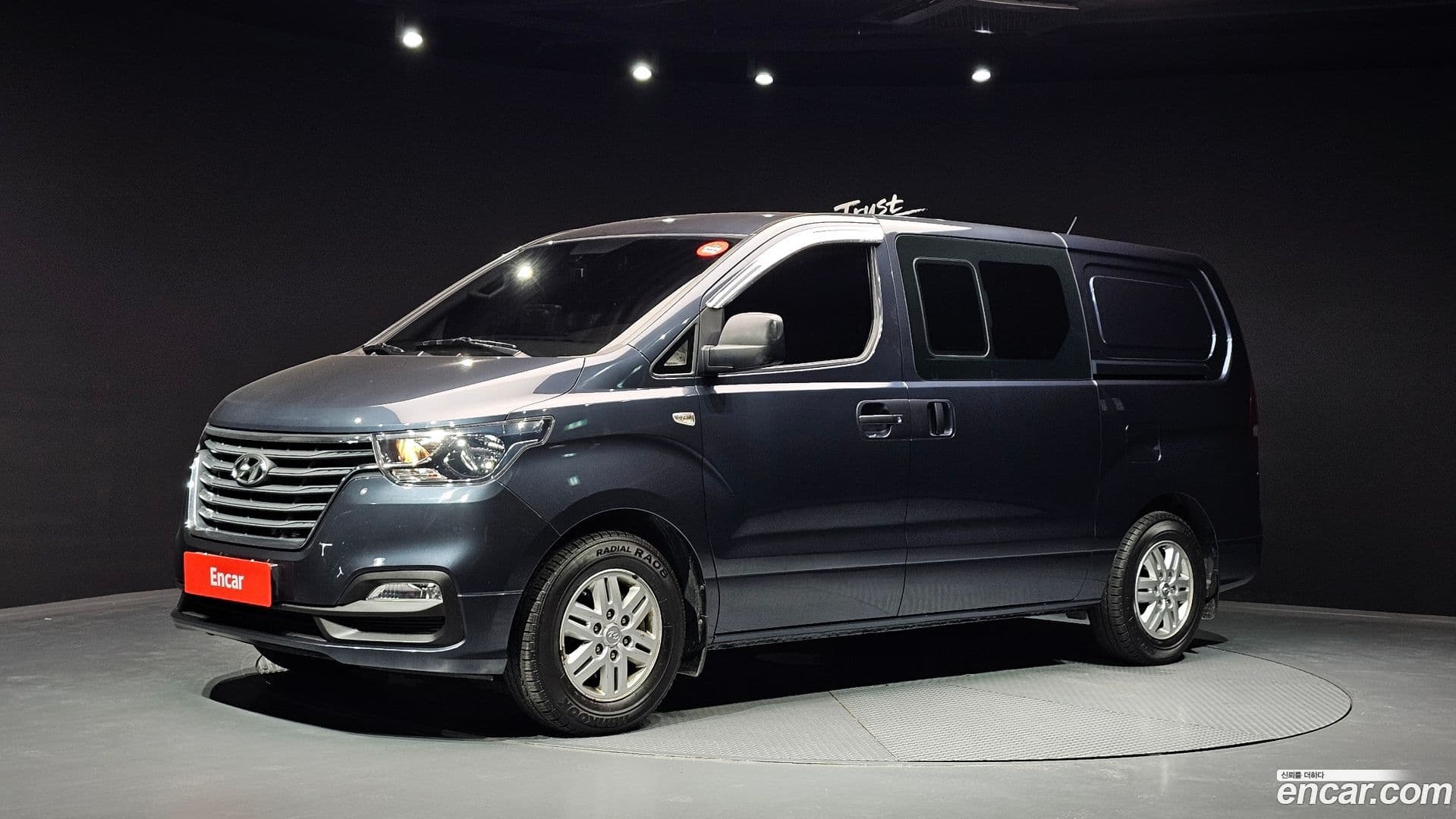 Main__Slider__Photo:Starex Hyundai 2018.9-0