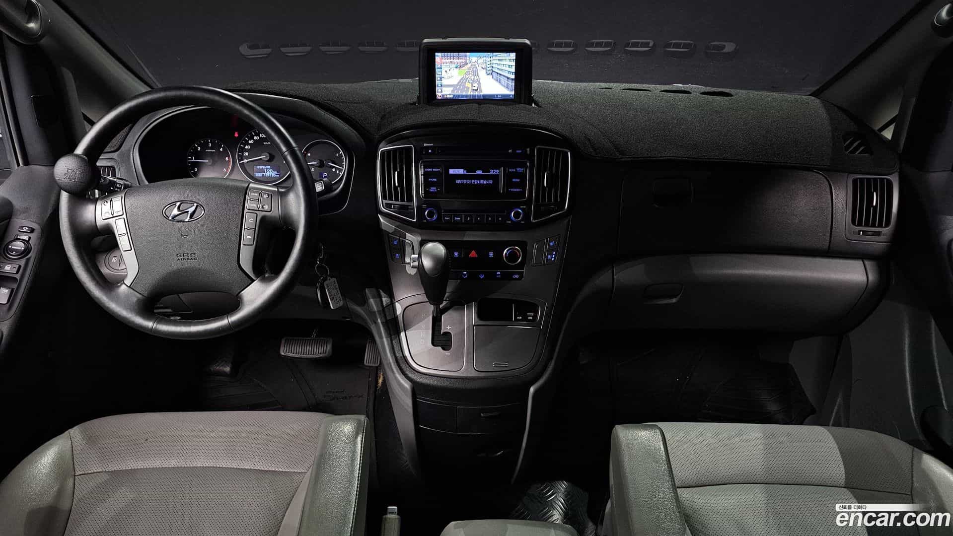 Starex Hyundai 2018.9-INNER-007