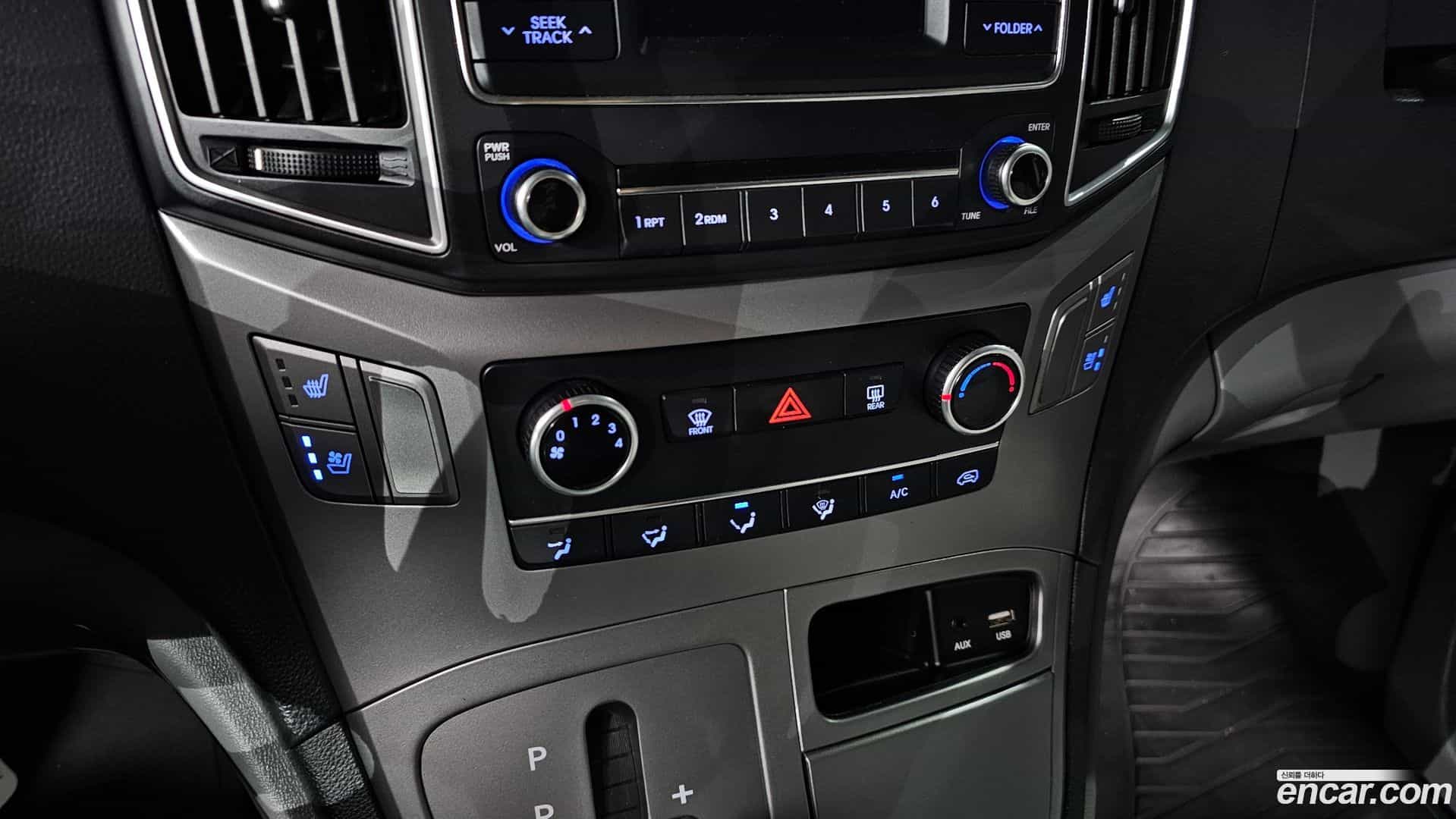 Starex Hyundai 2018.9-OPTION-021