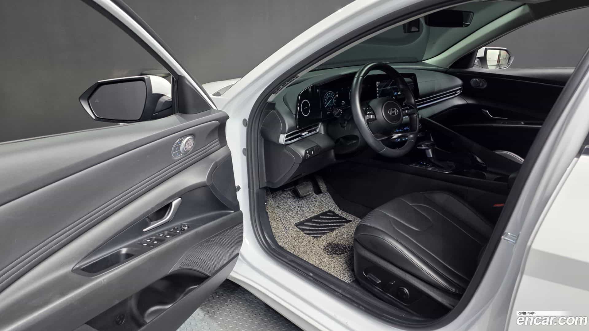 AVANTE Hyundai 2023.4-INNER-010