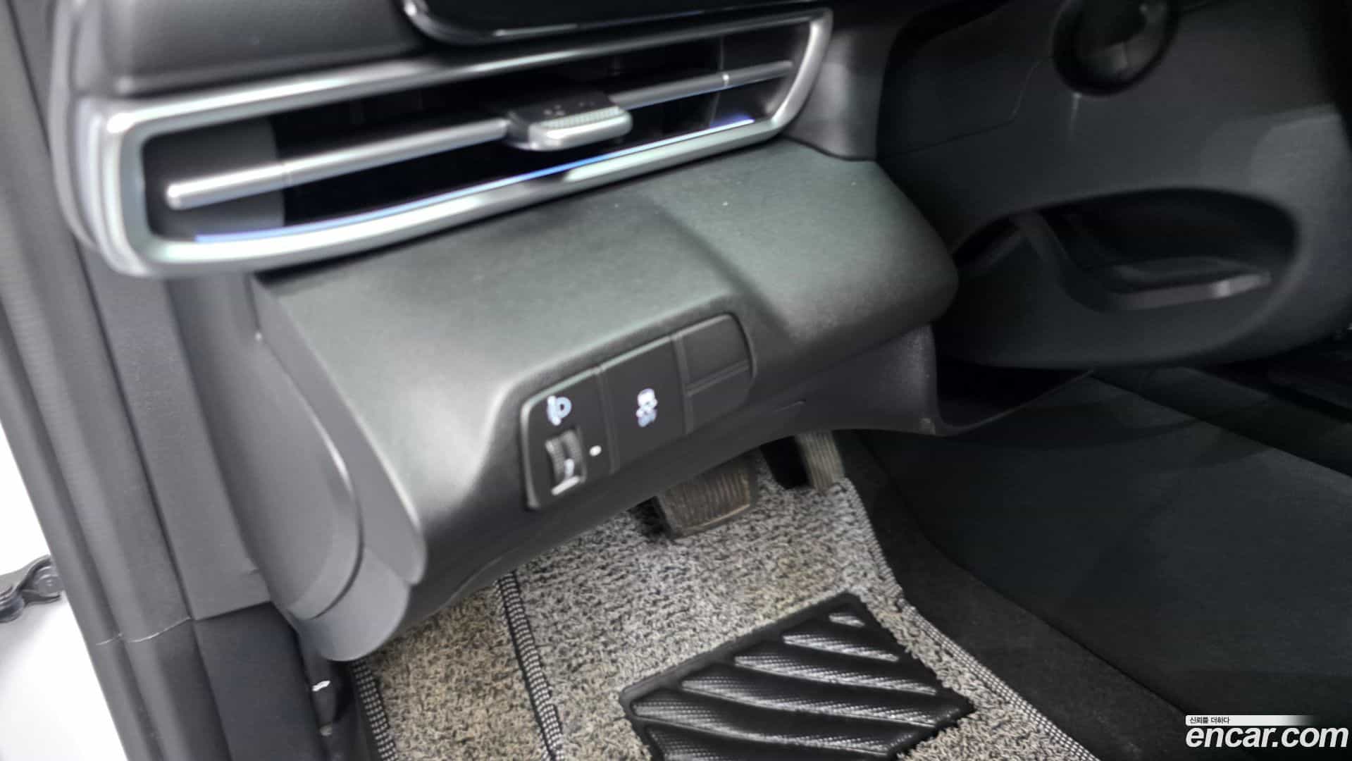 AVANTE Hyundai 2023.4-OPTION-021