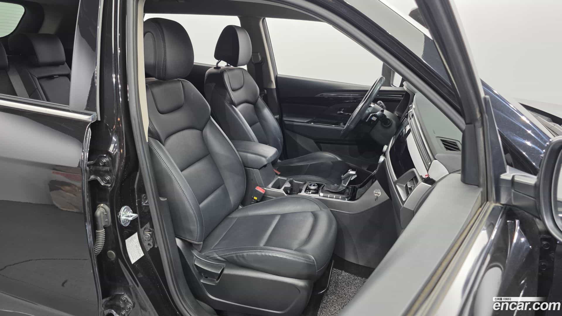 KORANDO KG Mobility 2019.4-INNER-036