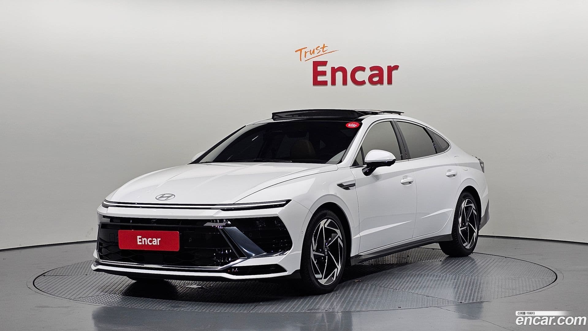 Main__Slider__Photo:Sonata Hyundai 2023.10-0