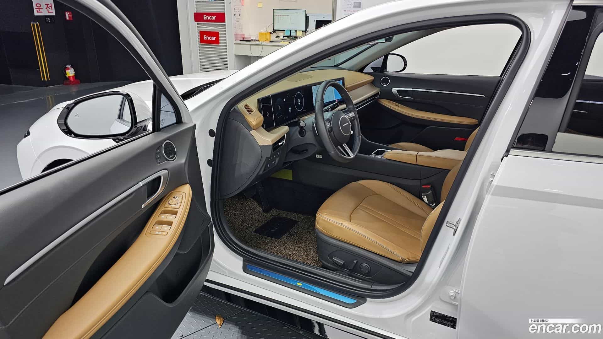 Sonata Hyundai 2023.10-INNER-010