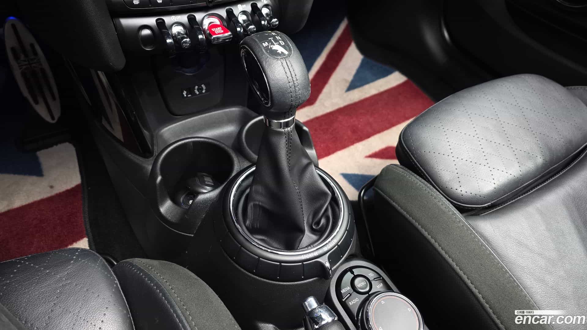 Cooper Mini 2014.11-INNER-009