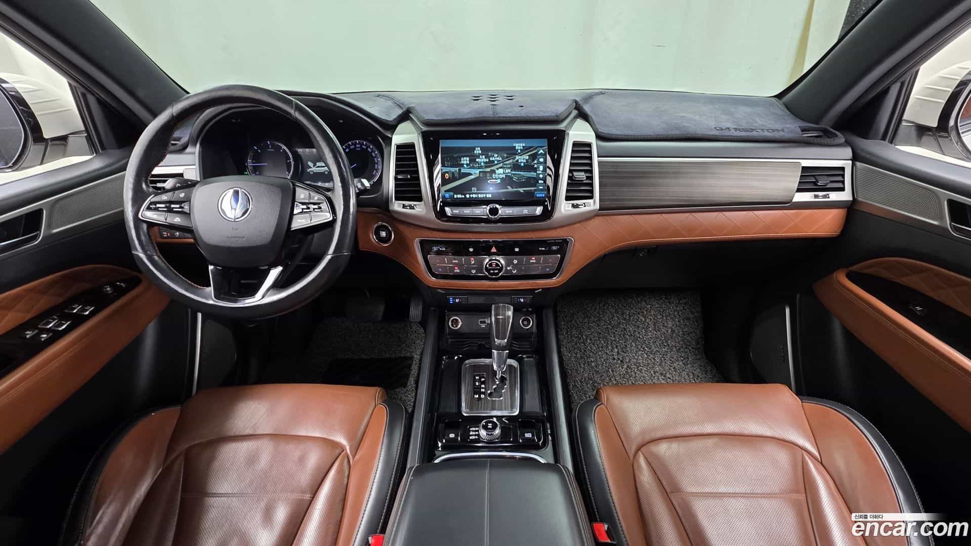 Rexton KG Mobility 2017.8-INNER-007