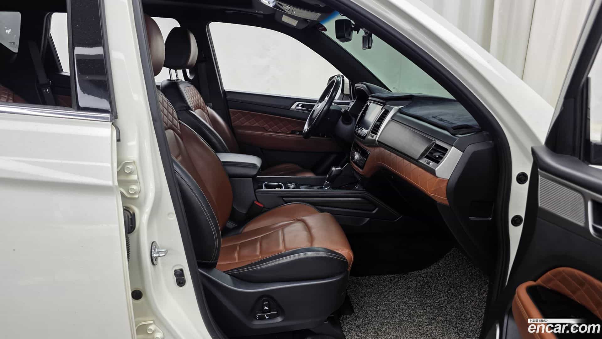 Rexton KG Mobility 2017.8-OPTION-015
