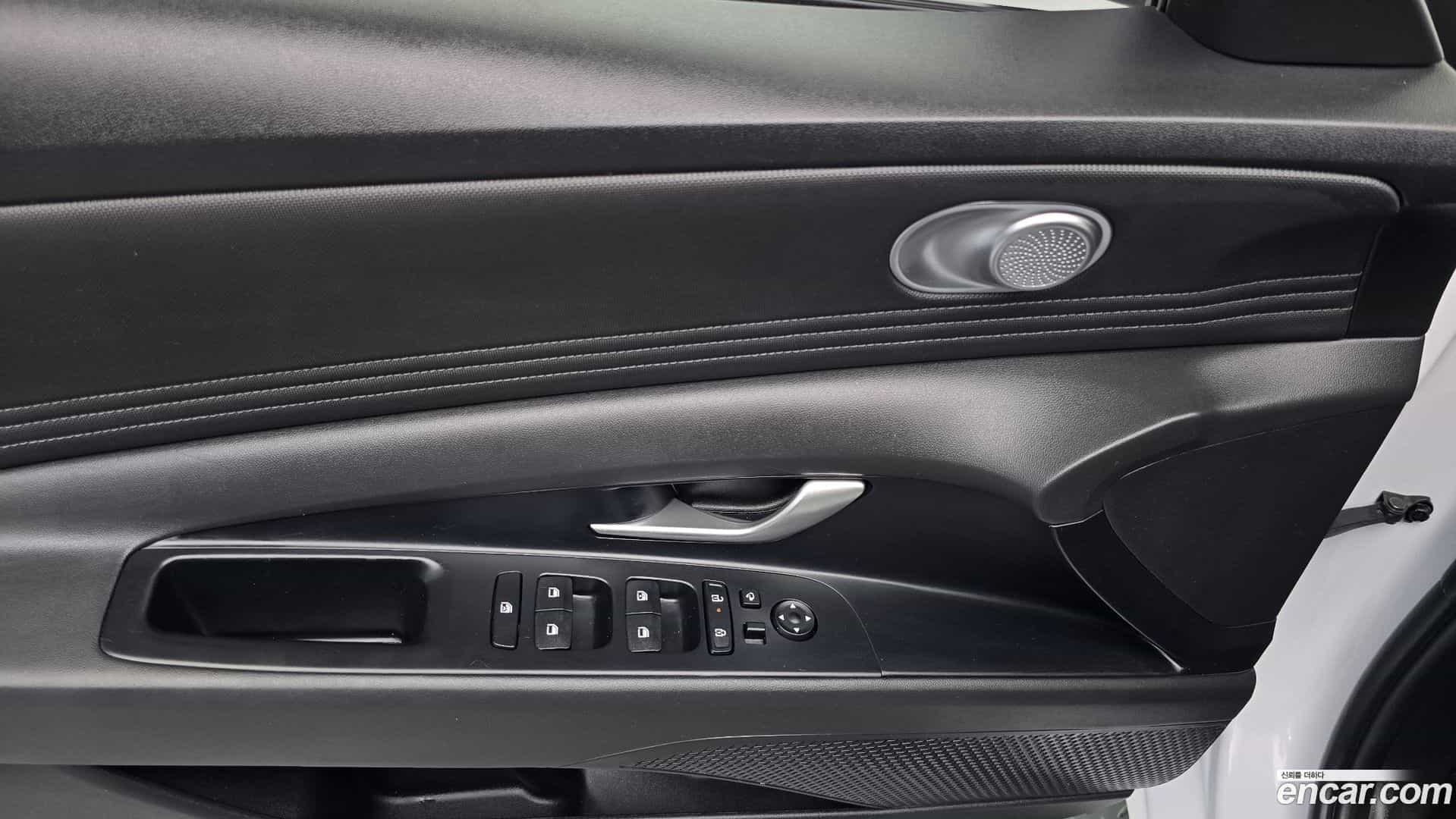 AVANTE Hyundai 2024.10-OPTION-023