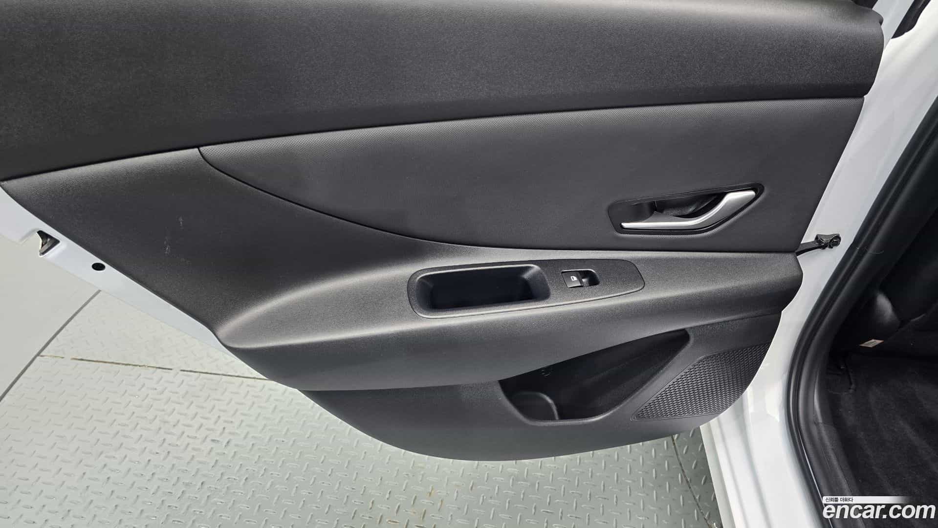 AVANTE Hyundai 2024.10-INNER-035