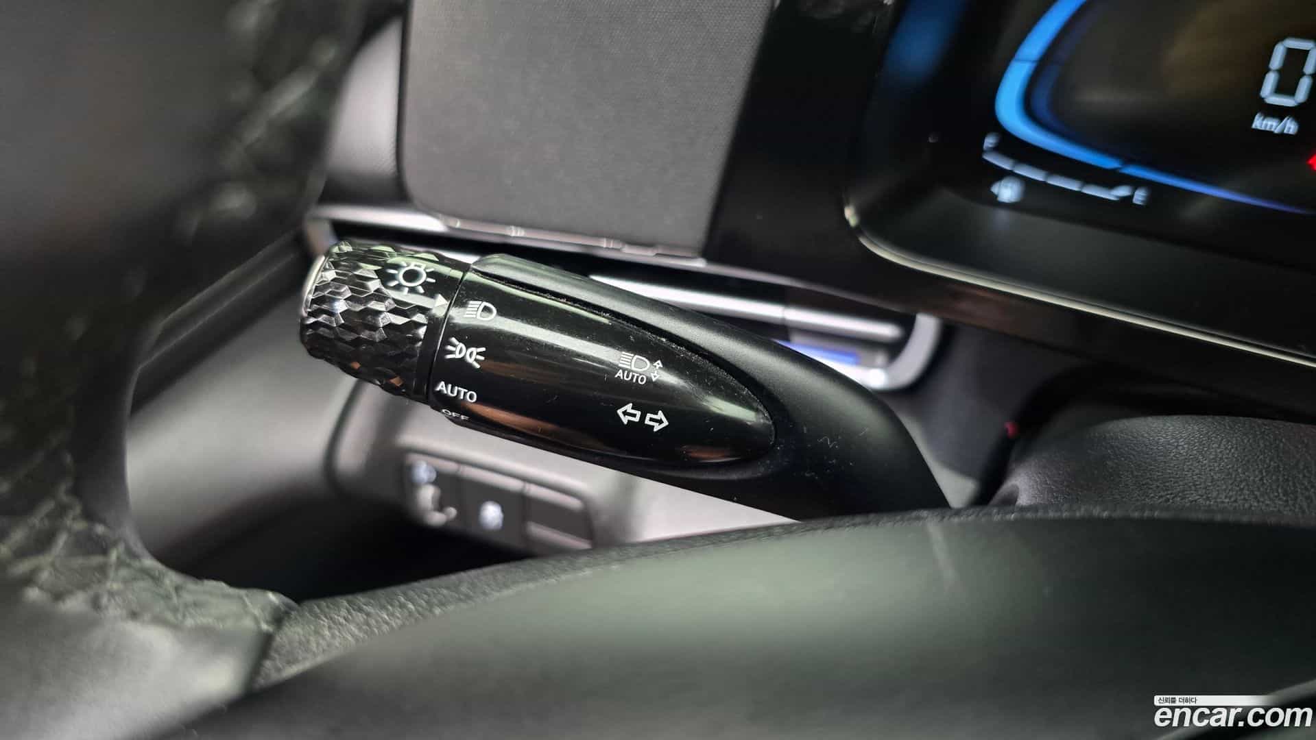 AVANTE Hyundai 2024.10-OPTION-042