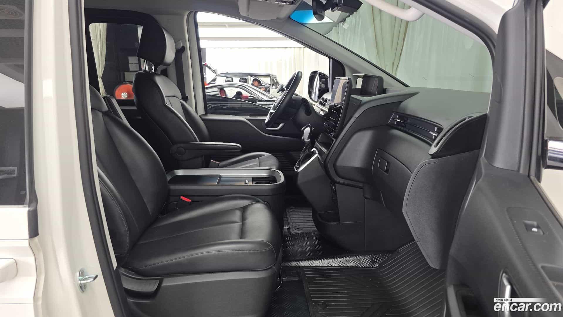 Staria Hyundai 2021.10-OPTION-015