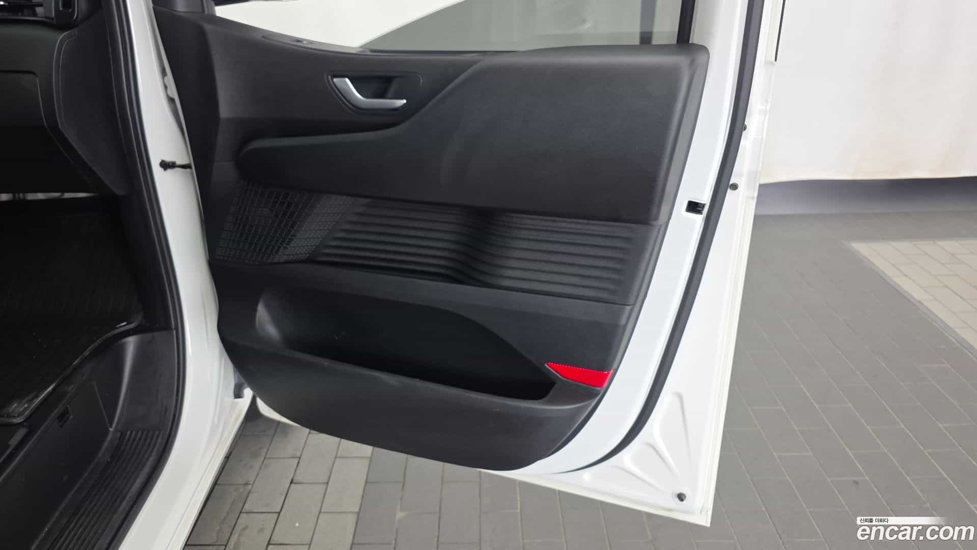 Staria Hyundai 2021.10-INNER-035