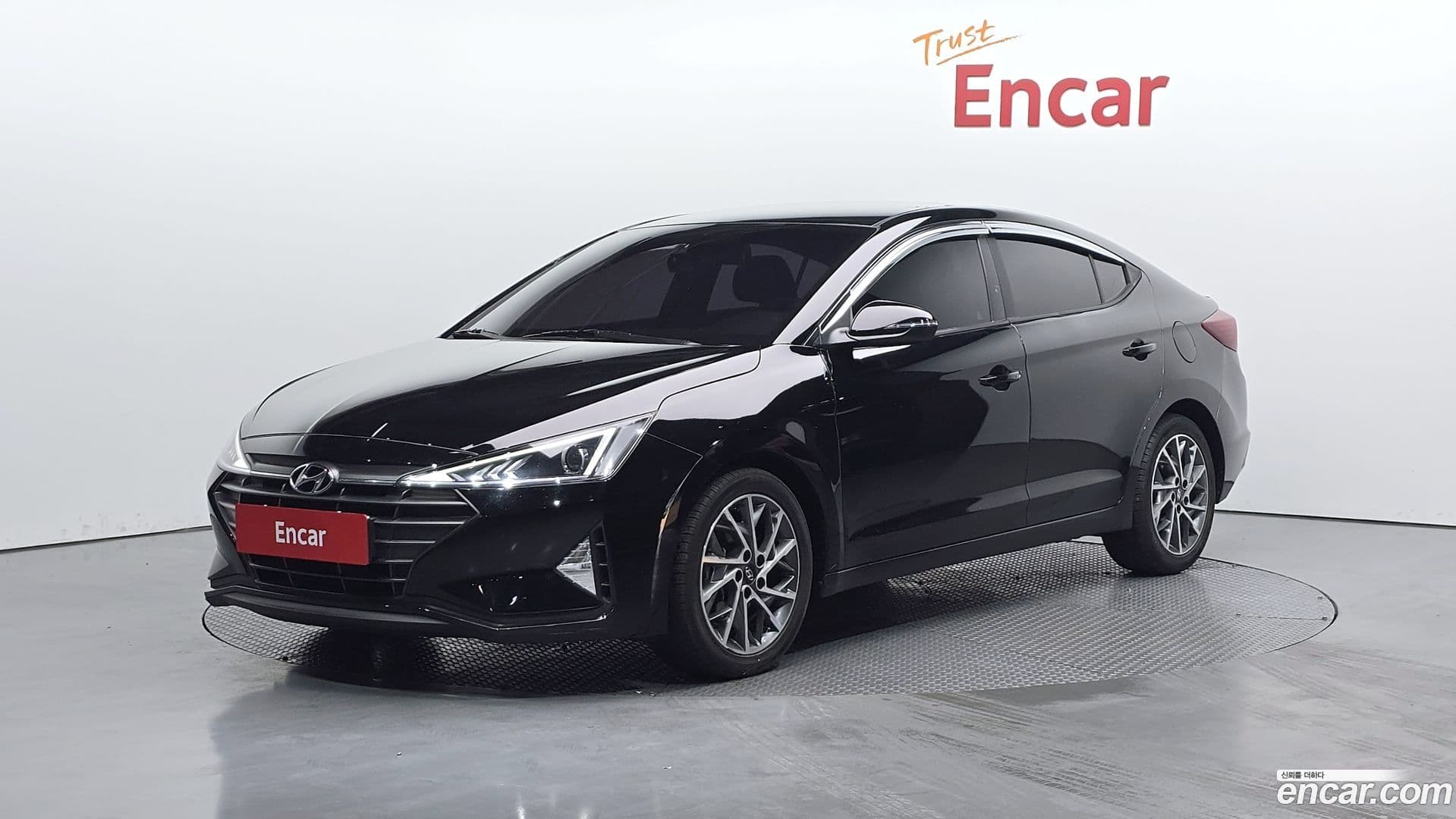 Main__Slider__Photo:AVANTE Hyundai 2019.0-0