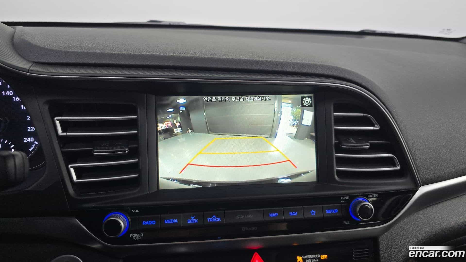 AVANTE Hyundai 2019.0-OPTION-018