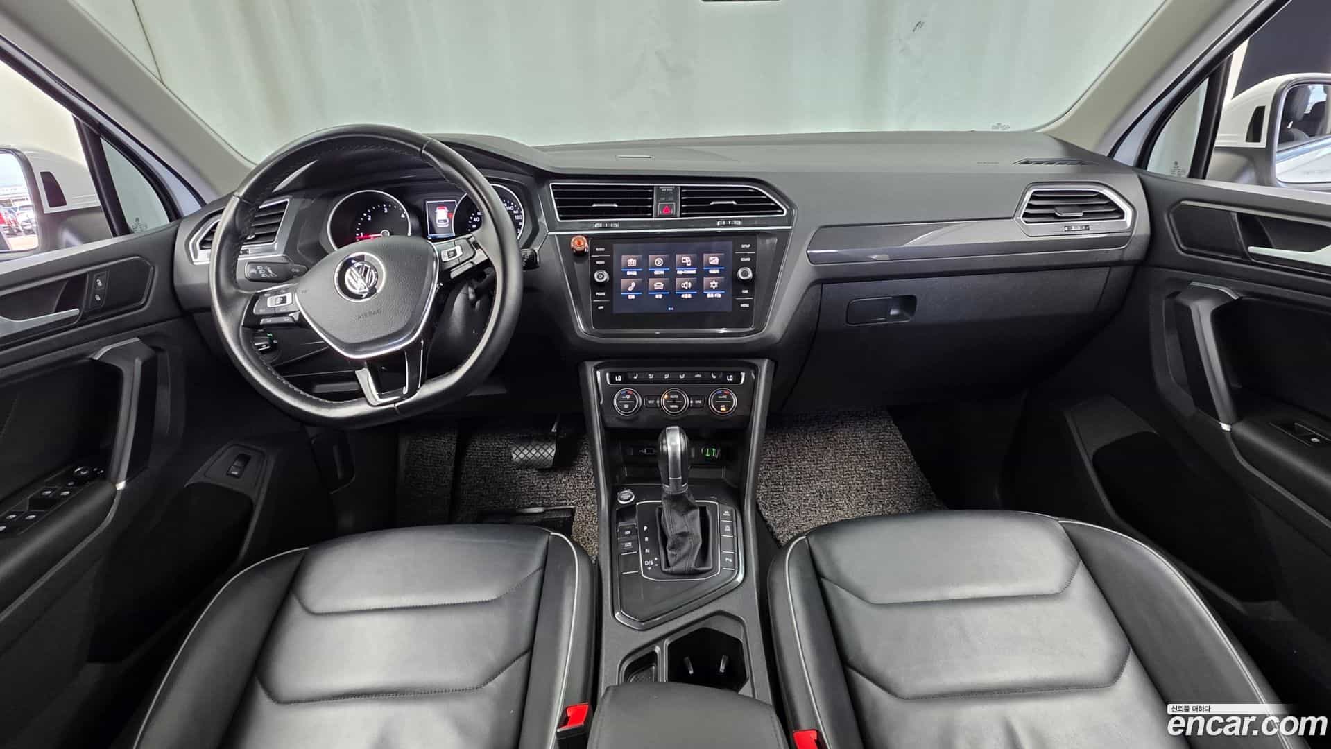 Tiguan Volkswagen 2018.5-INNER-007