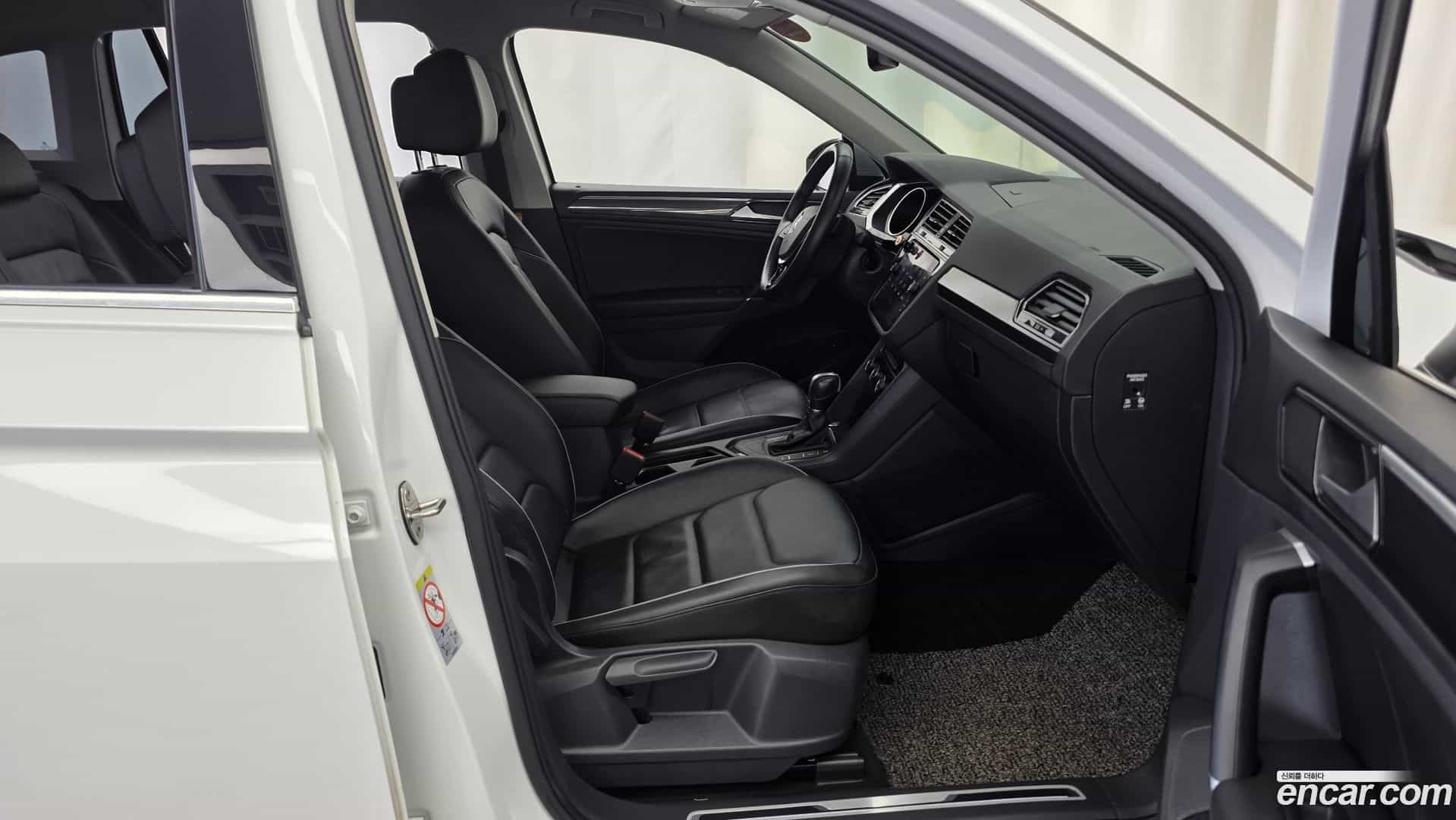 Tiguan Volkswagen 2018.5-OPTION-015