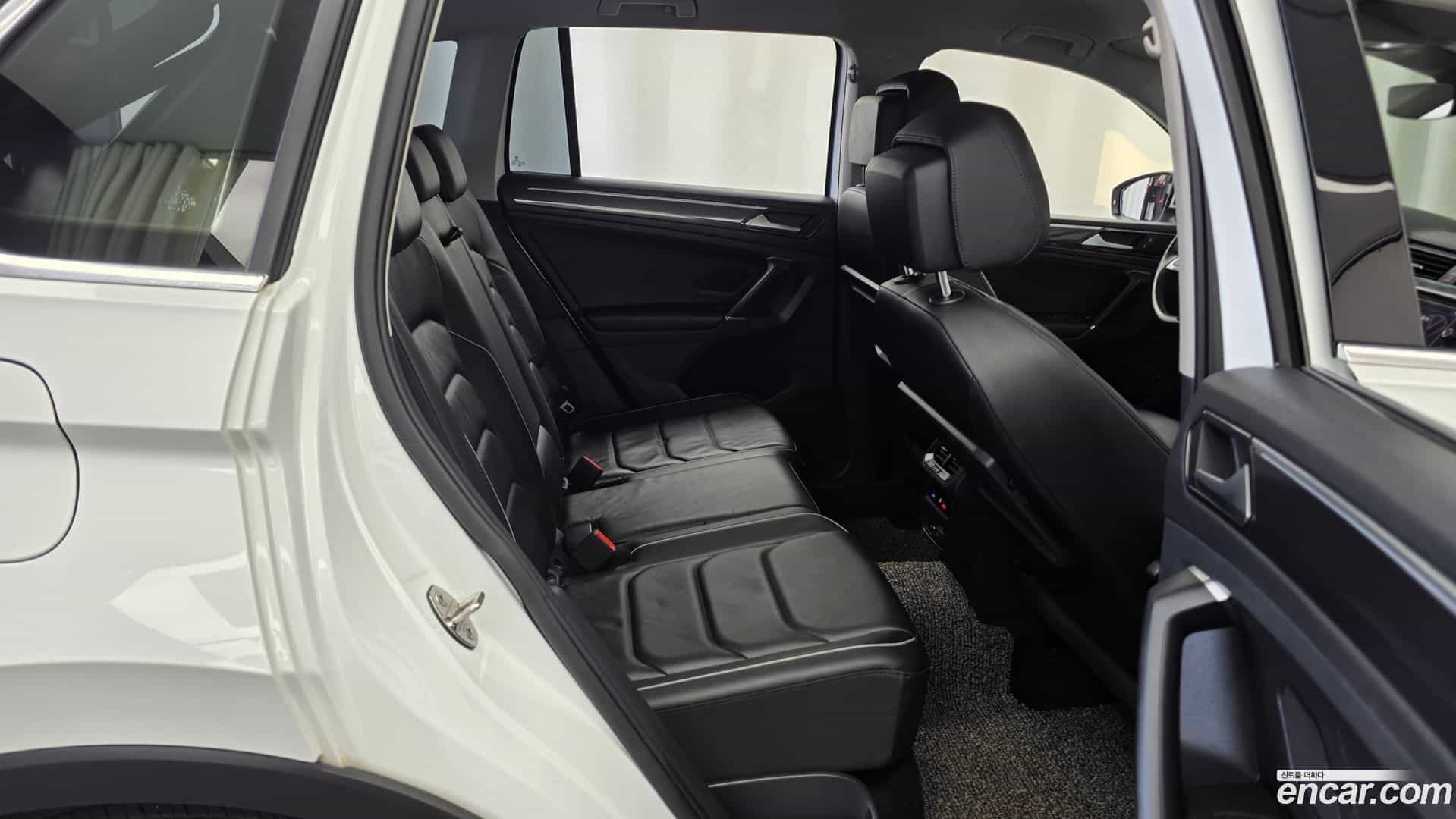 Tiguan Volkswagen 2018.5-OPTION-016