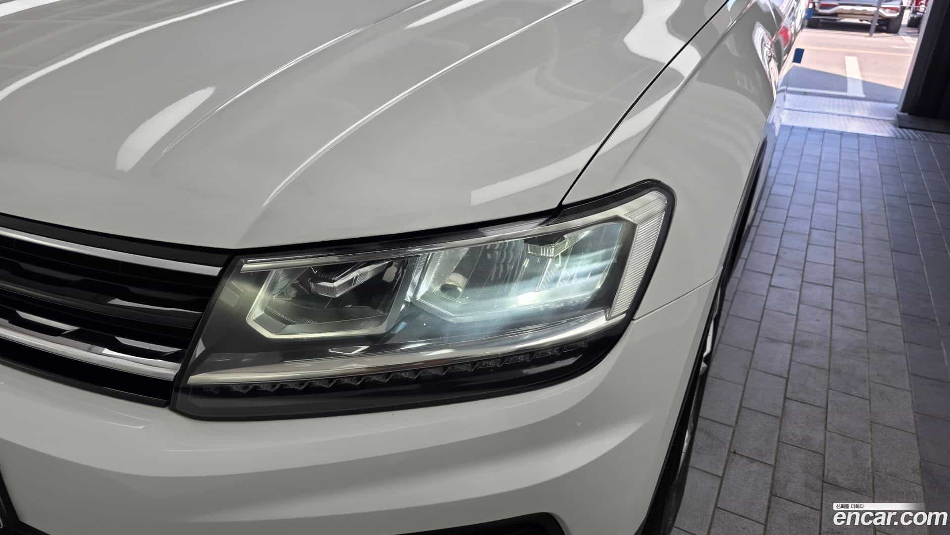 Tiguan Volkswagen 2018.5-OUTER-032