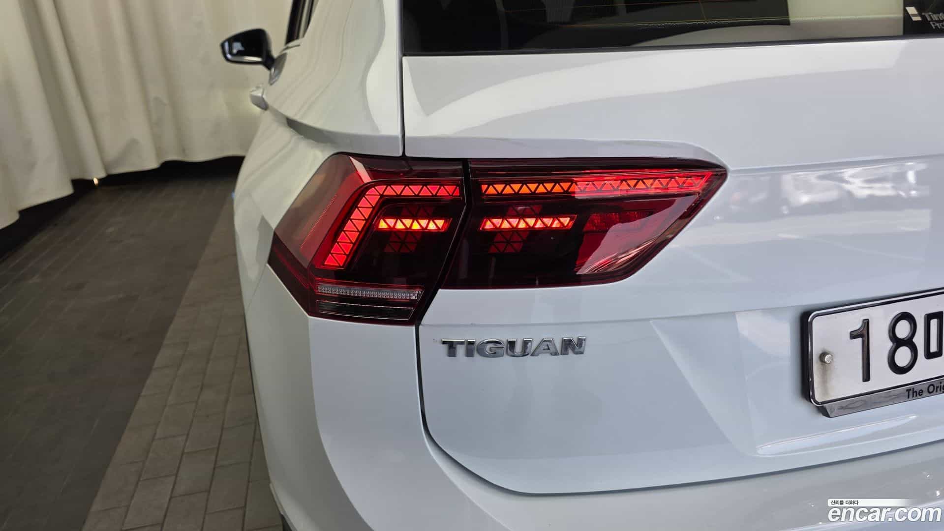 Tiguan Volkswagen 2018.5-OUTER-033