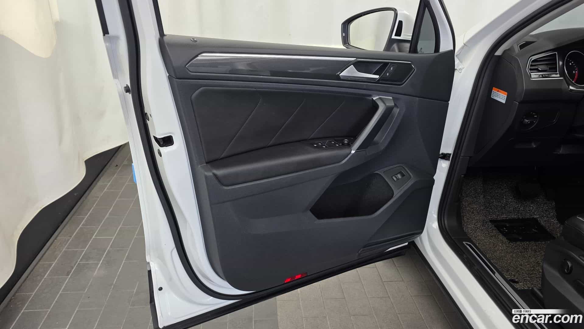 Tiguan Volkswagen 2018.5-INNER-034