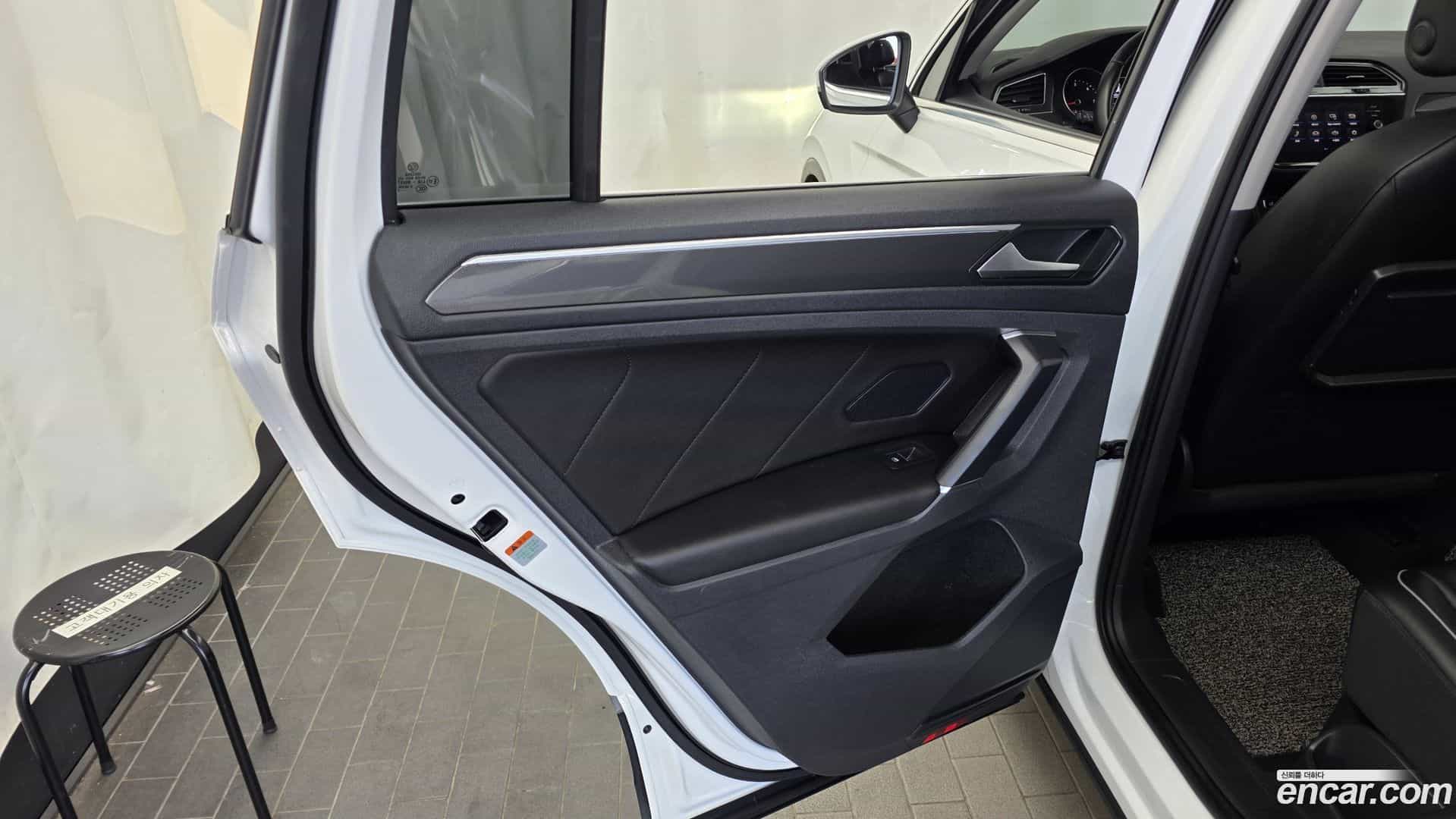 Tiguan Volkswagen 2018.5-INNER-035
