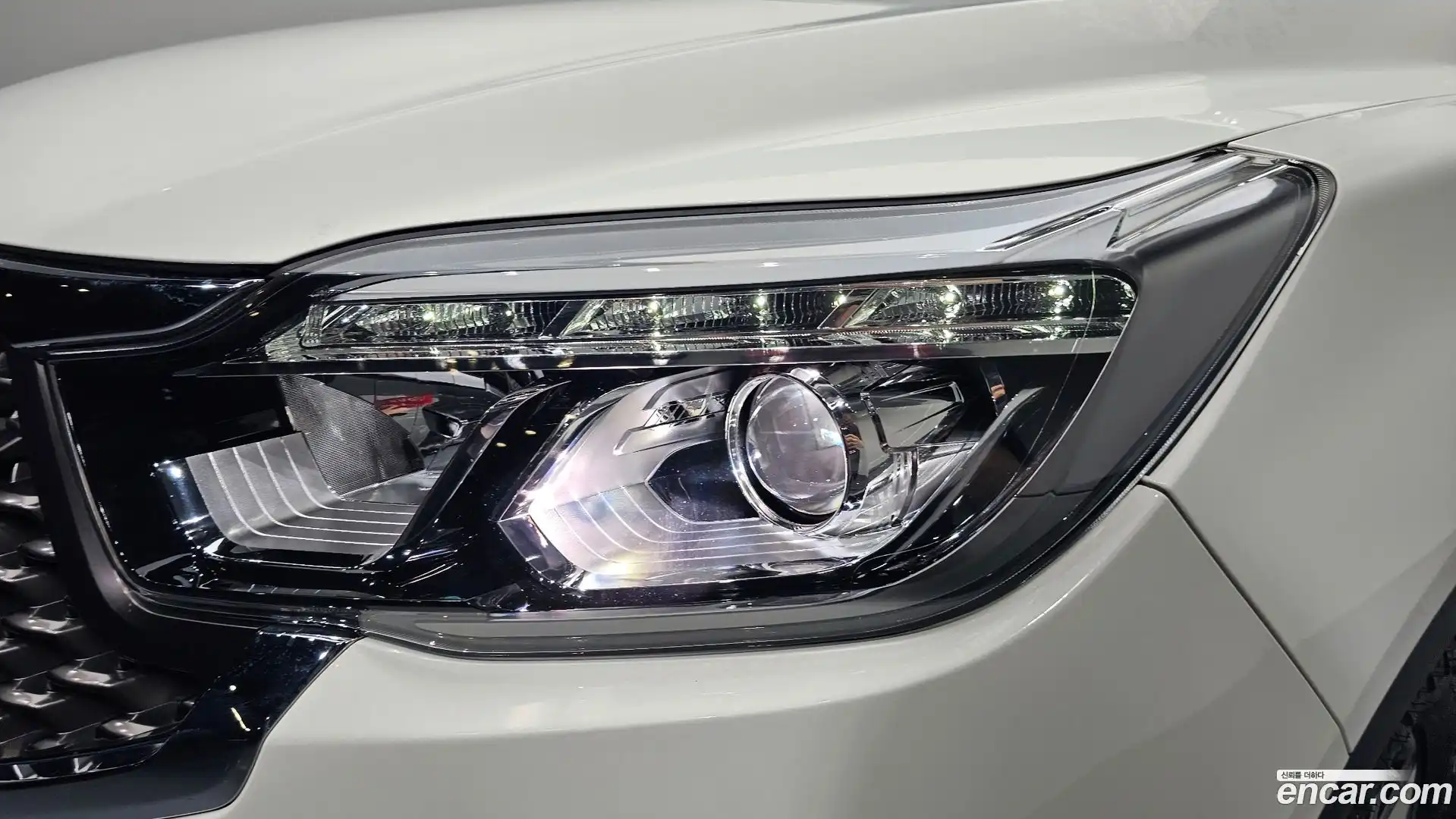 Rexton KG Mobility 2019.10-OUTER-032