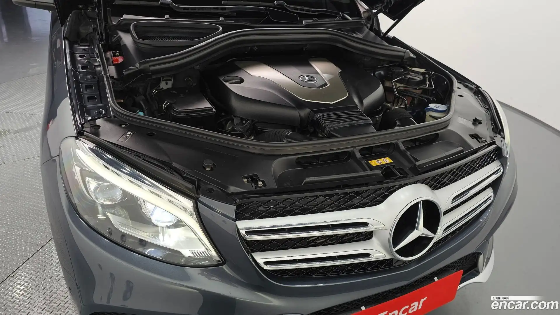 GLE-Class Mercedes-Benz 2016.5-OUTER-006