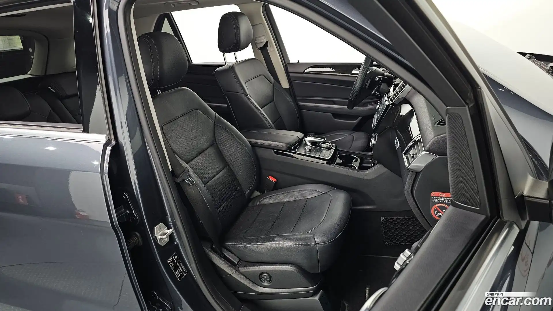 GLE-Class Mercedes-Benz 2016.5-OPTION-015