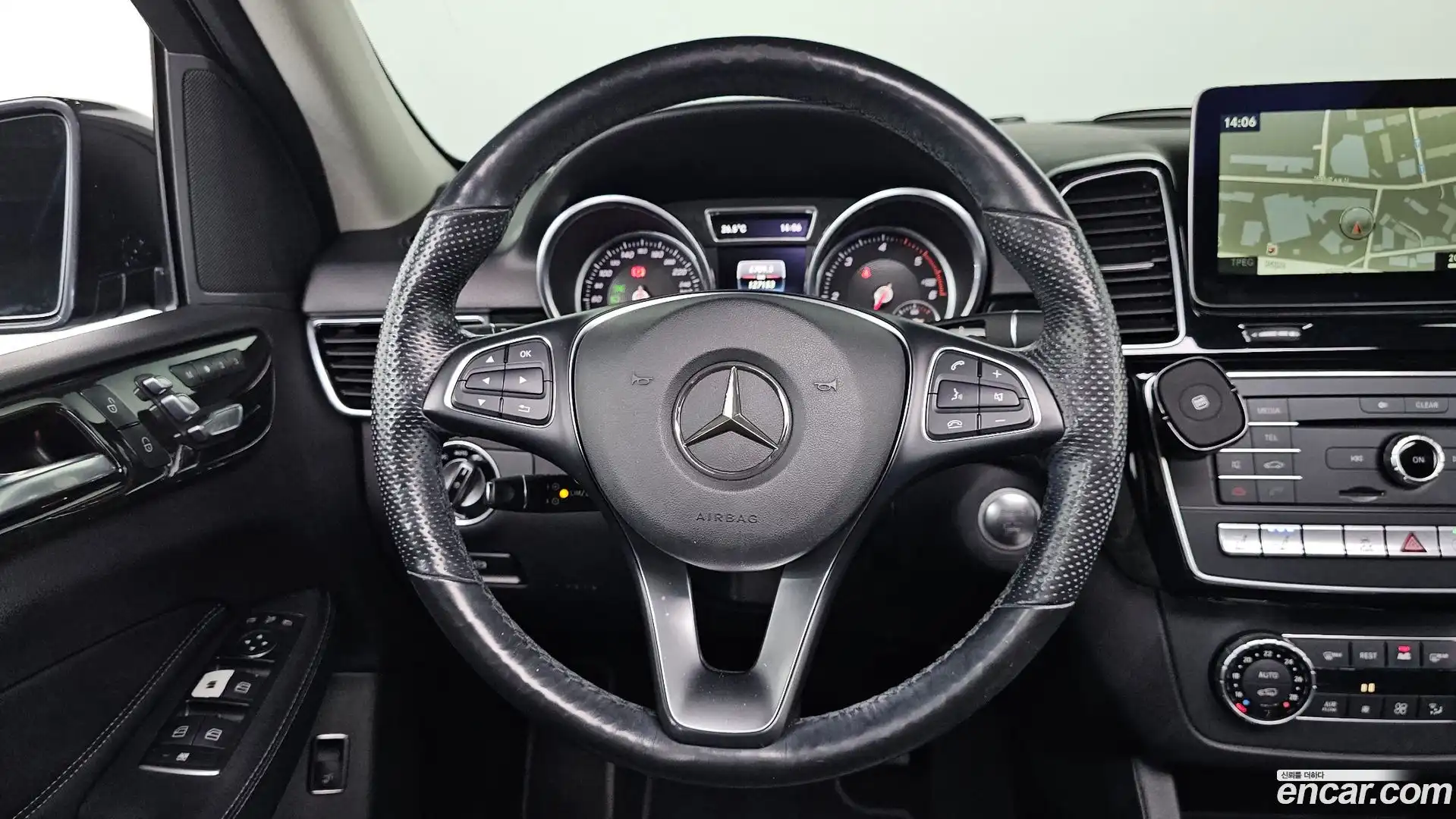 GLE-Class Mercedes-Benz 2016.5-OPTION-018