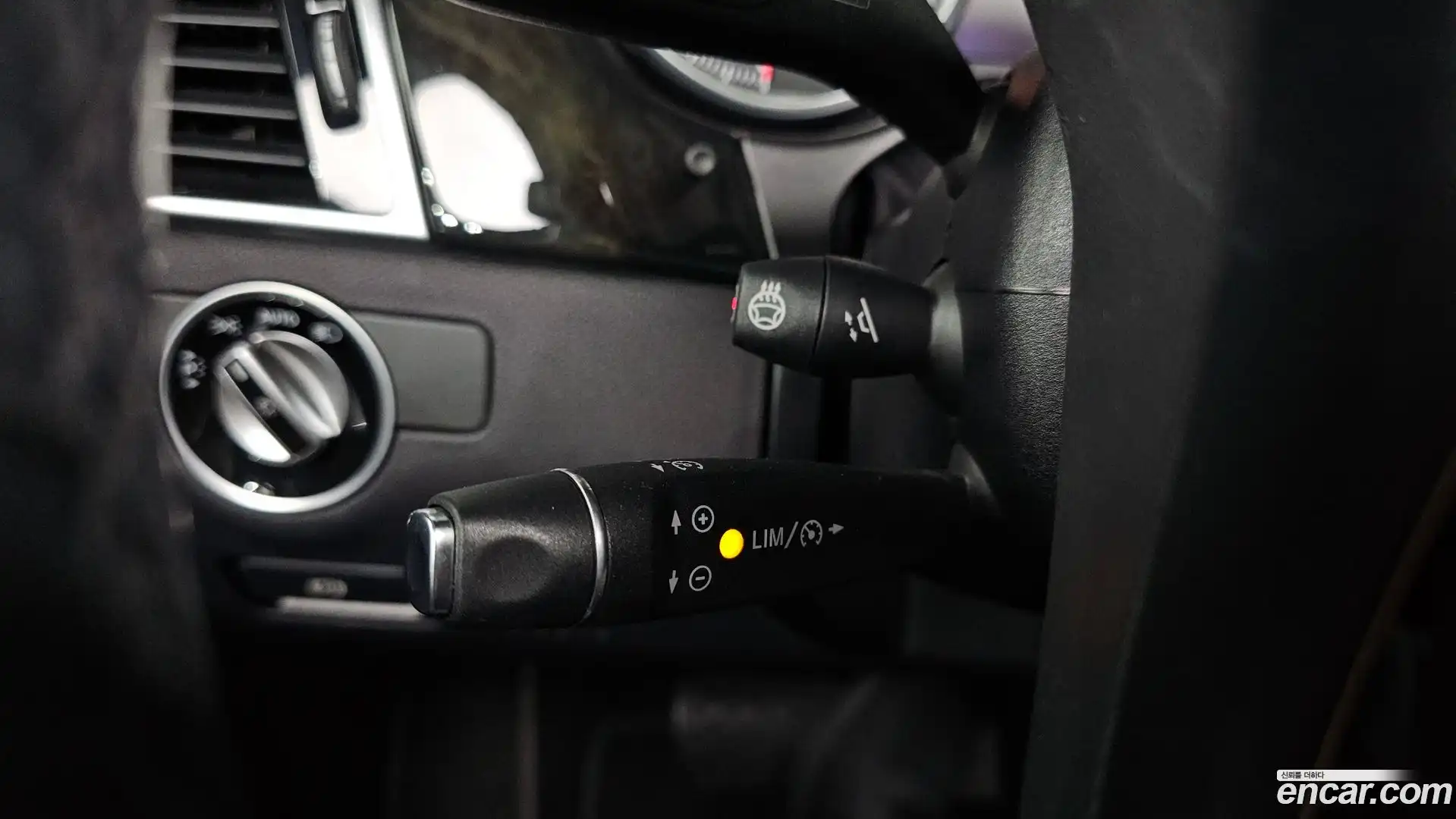 GLE-Class Mercedes-Benz 2016.5-OPTION-022