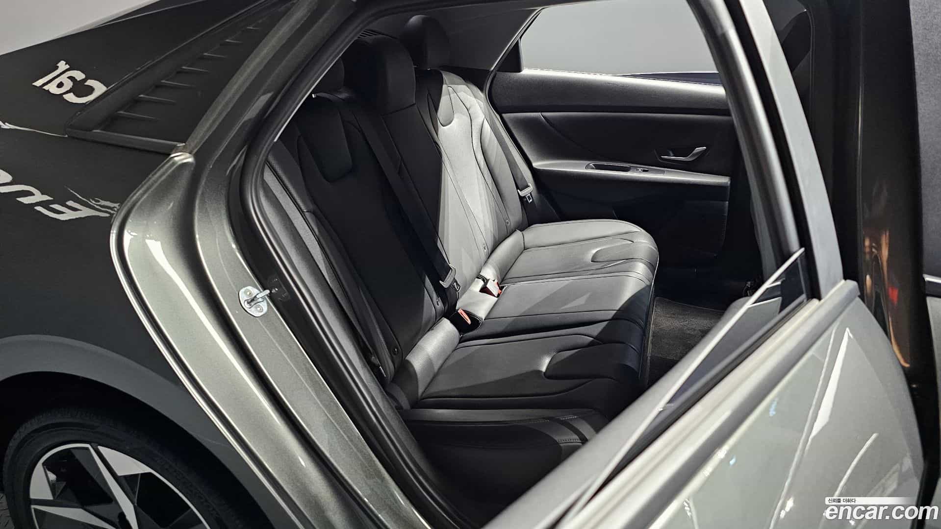 AVANTE Hyundai 2020.8-OPTION-015