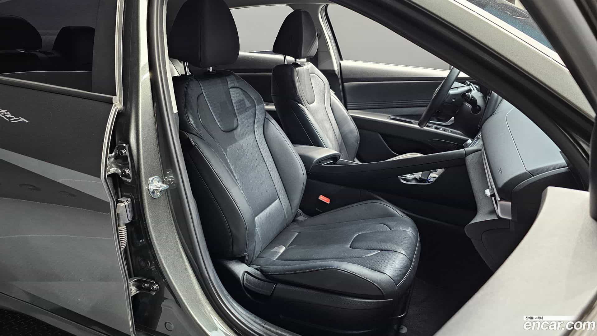AVANTE Hyundai 2020.8-OPTION-016