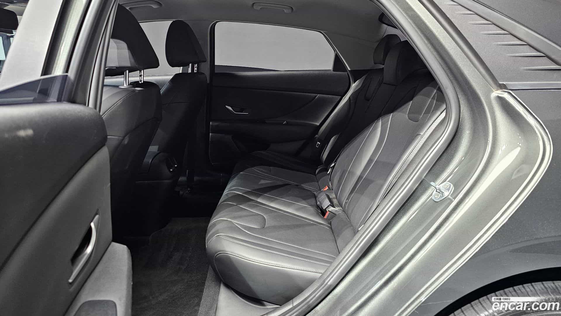 AVANTE Hyundai 2020.8-INNER-036