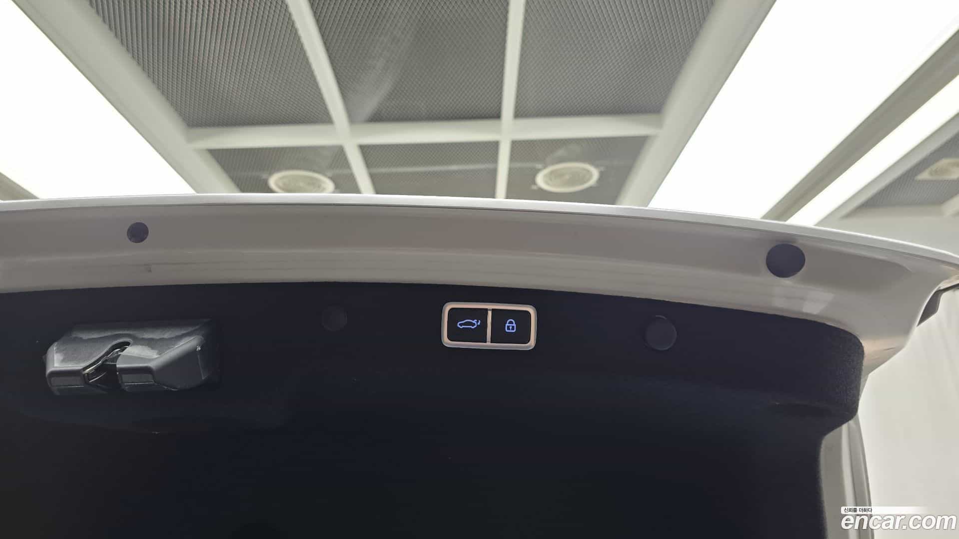 Grandeur Hyundai 2023.2-OPTION-047
