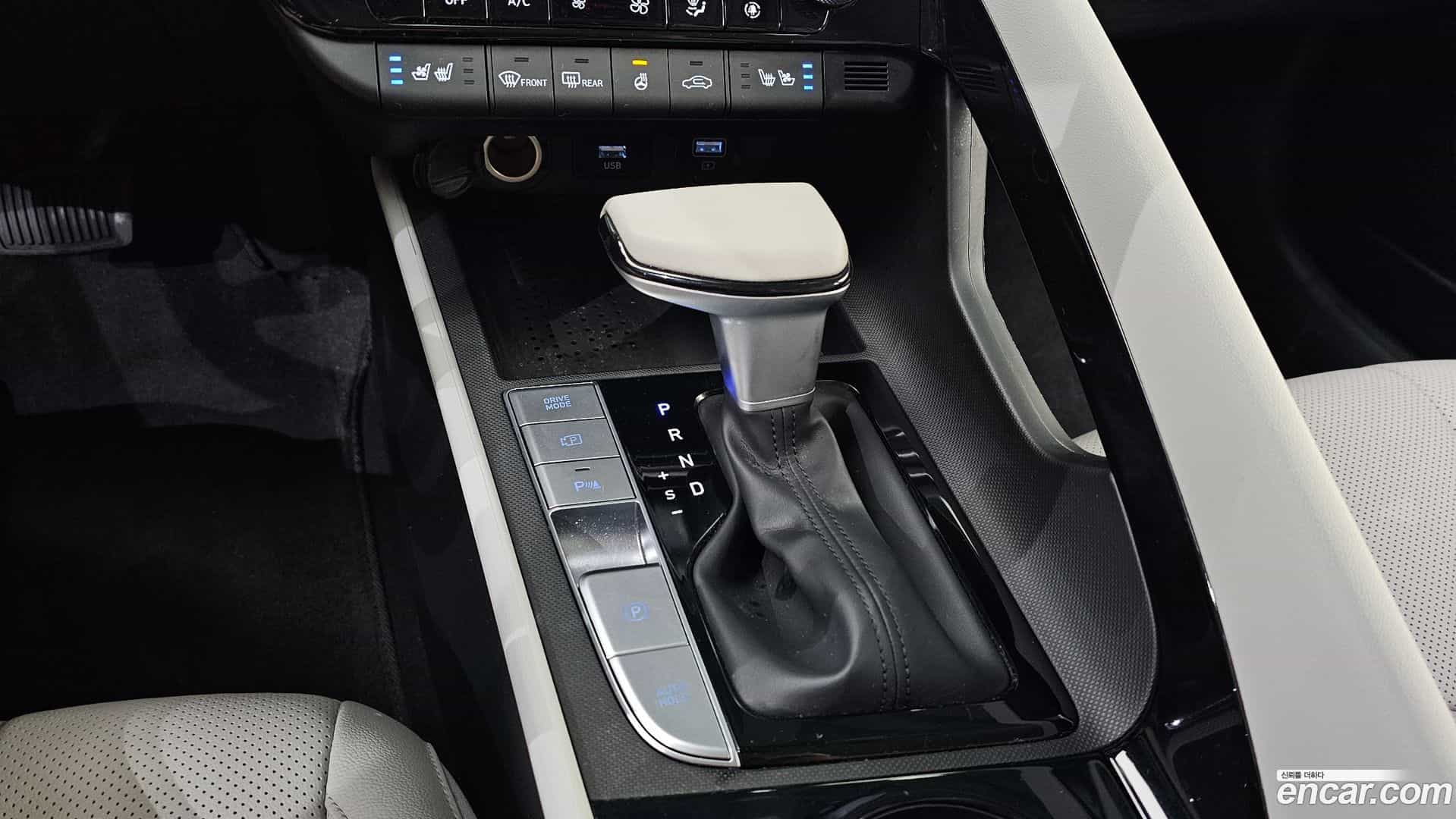 AVANTE Hyundai 2022.11-INNER-009