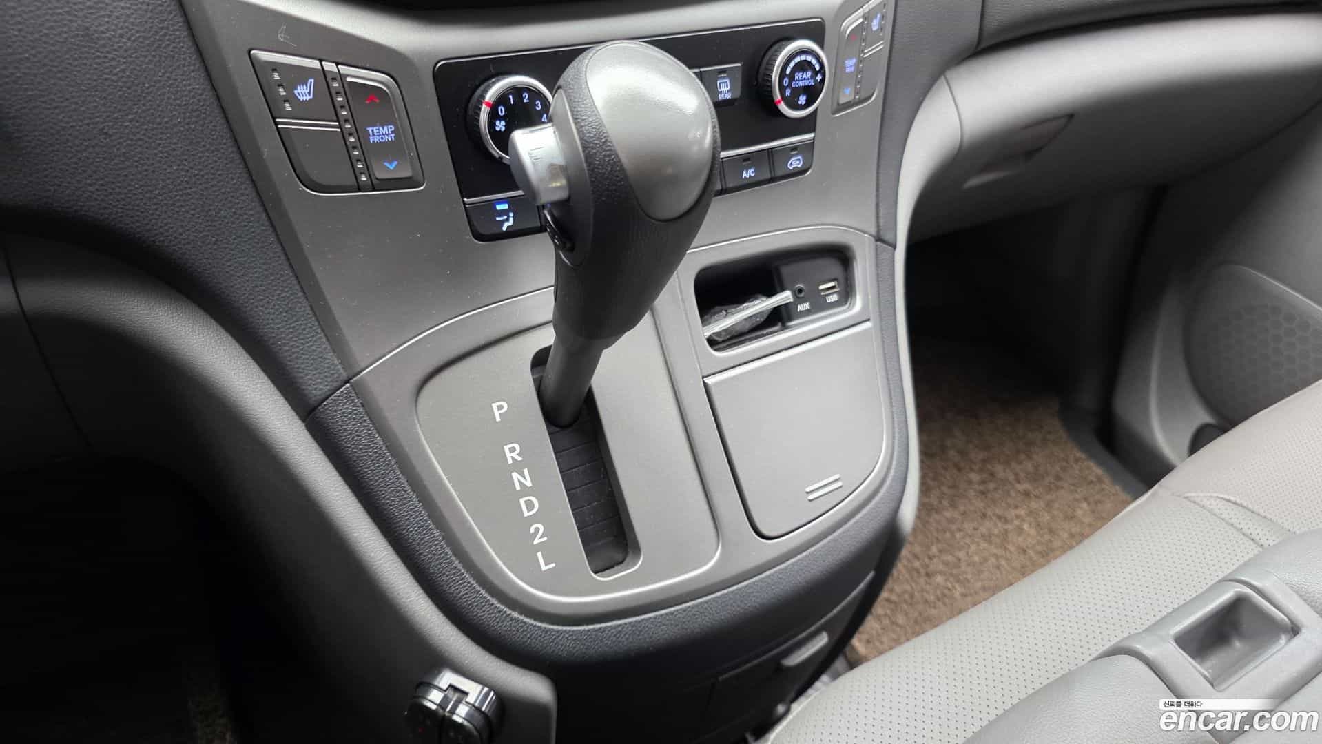 Starex Hyundai 2018.7-INNER-009