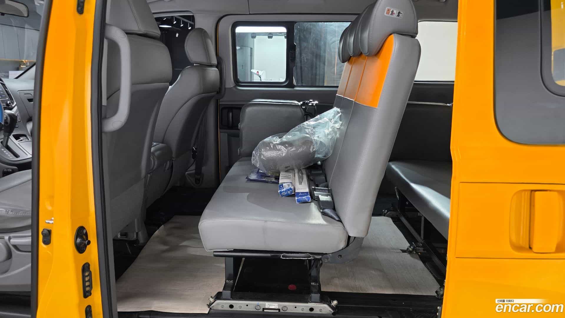 Starex Hyundai 2018.7-OPTION-016