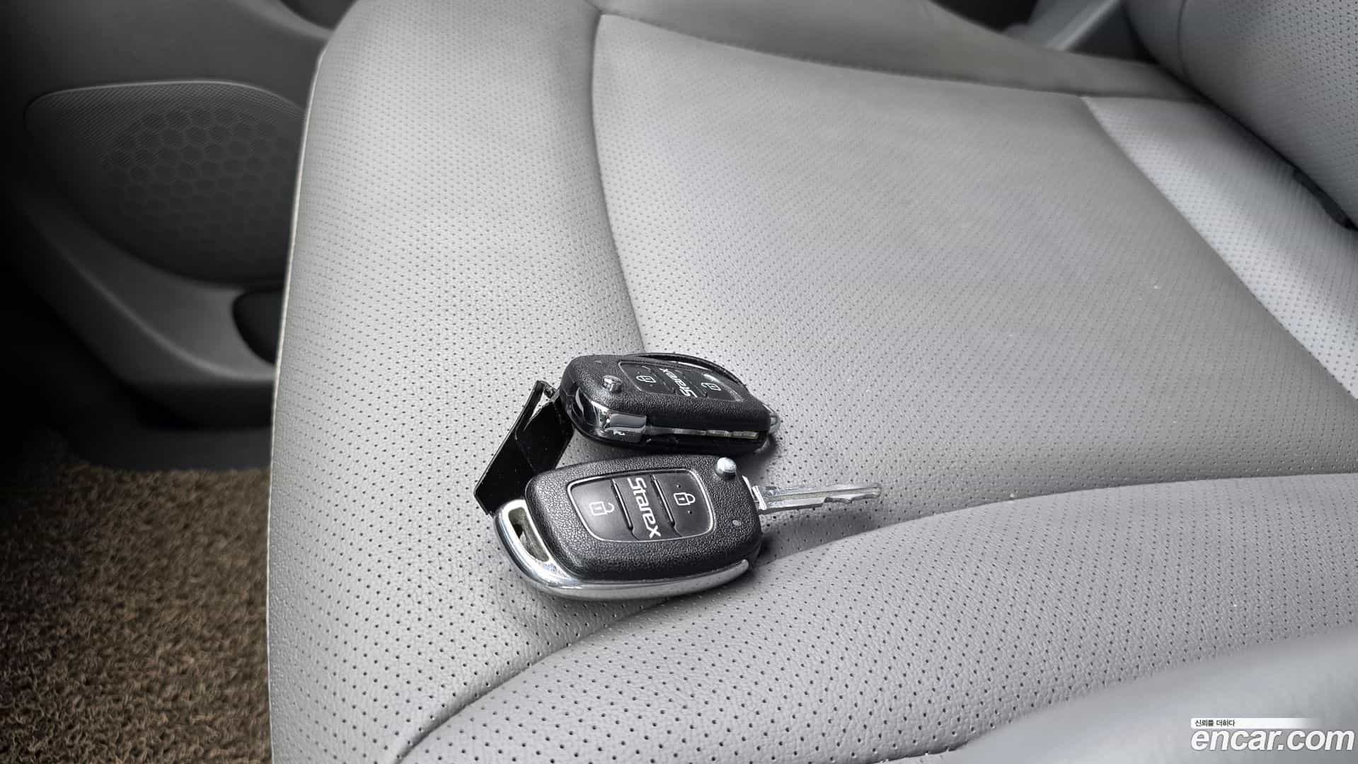 Starex Hyundai 2018.7-OPTION-023