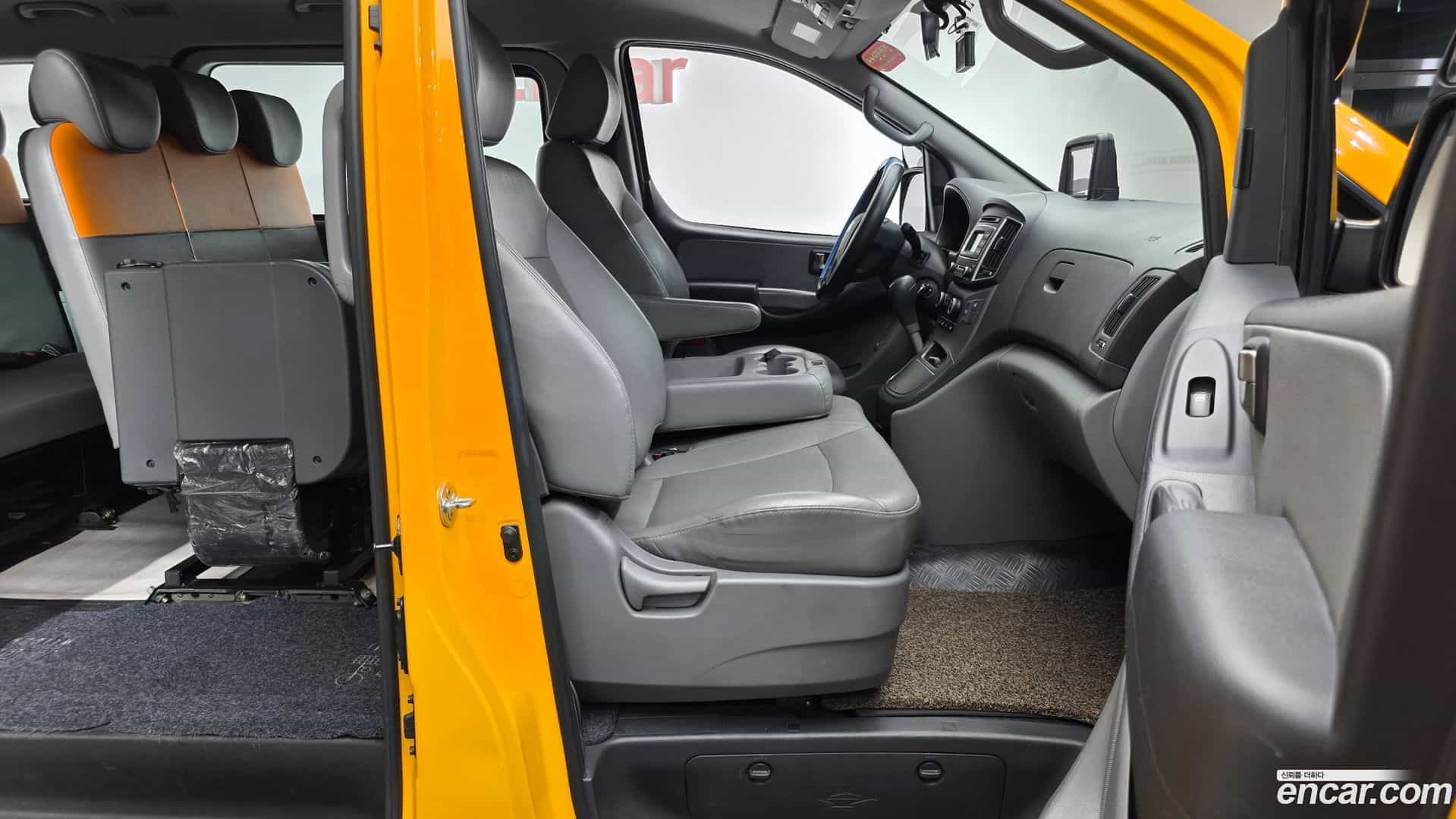 Starex Hyundai 2018.7-INNER-036