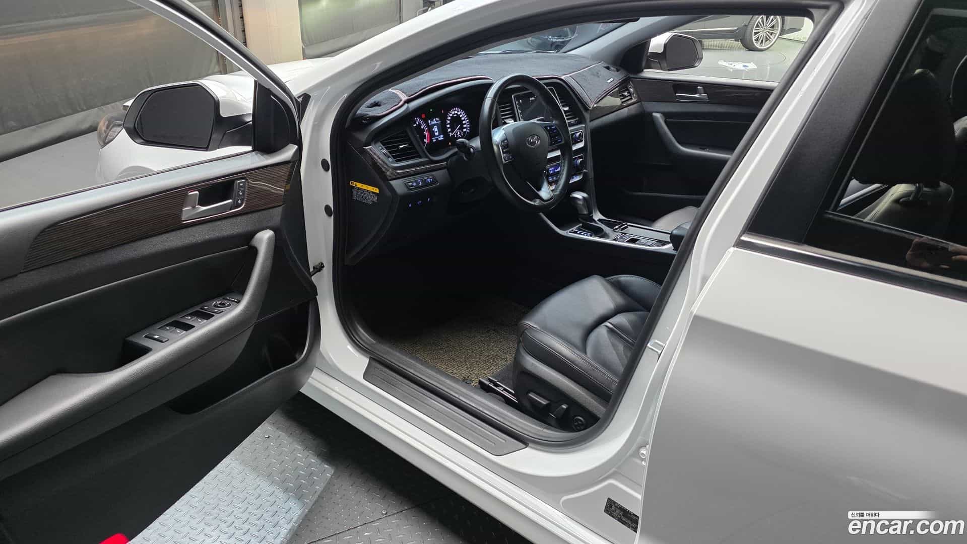 Sonata Hyundai 2019.0-INNER-010