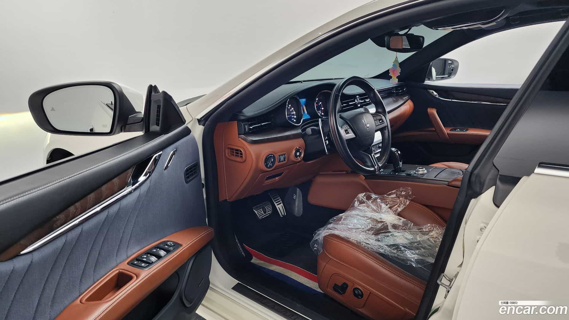 Quattroporte Maserati 2018.6-INNER-010