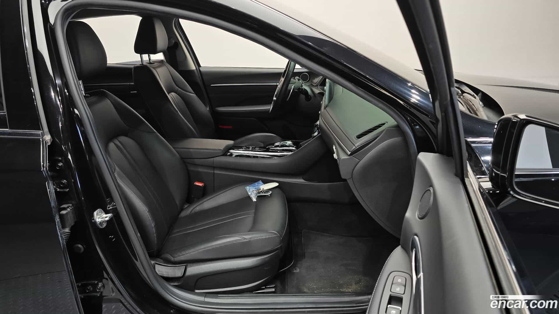 Sonata Hyundai 2022.3-INNER-036