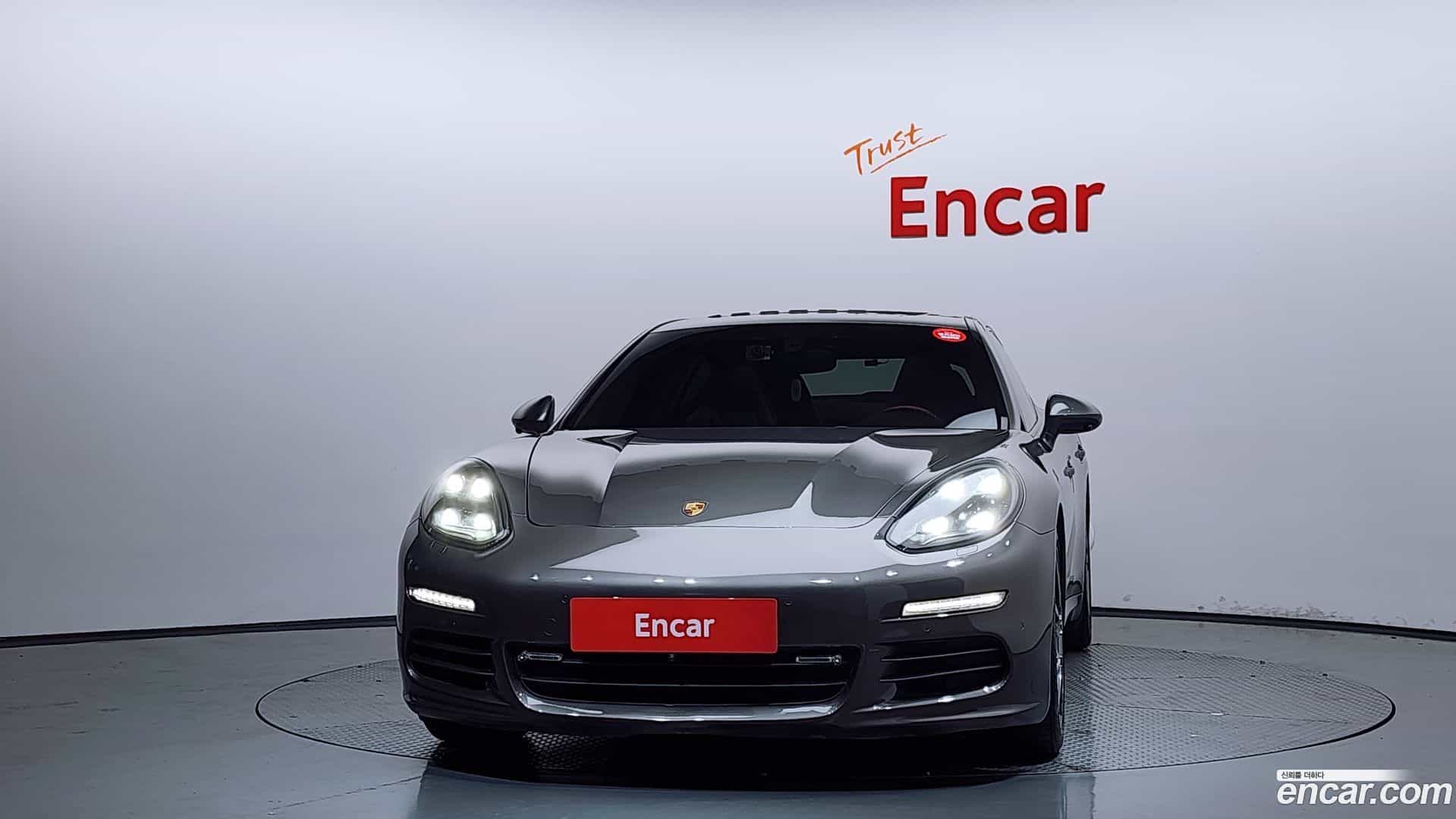 Panamera Porsche 2013.9-OUTER-003