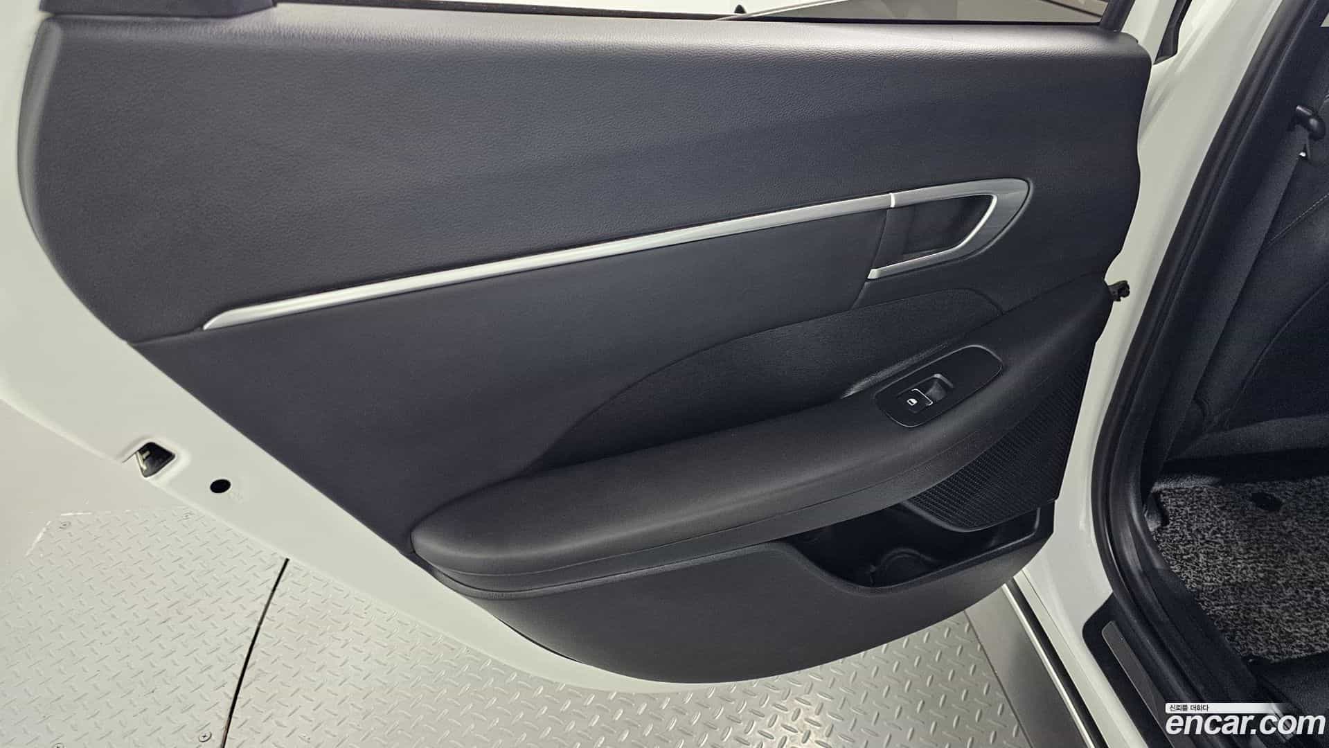Sonata Hyundai 2019.5-INNER-035