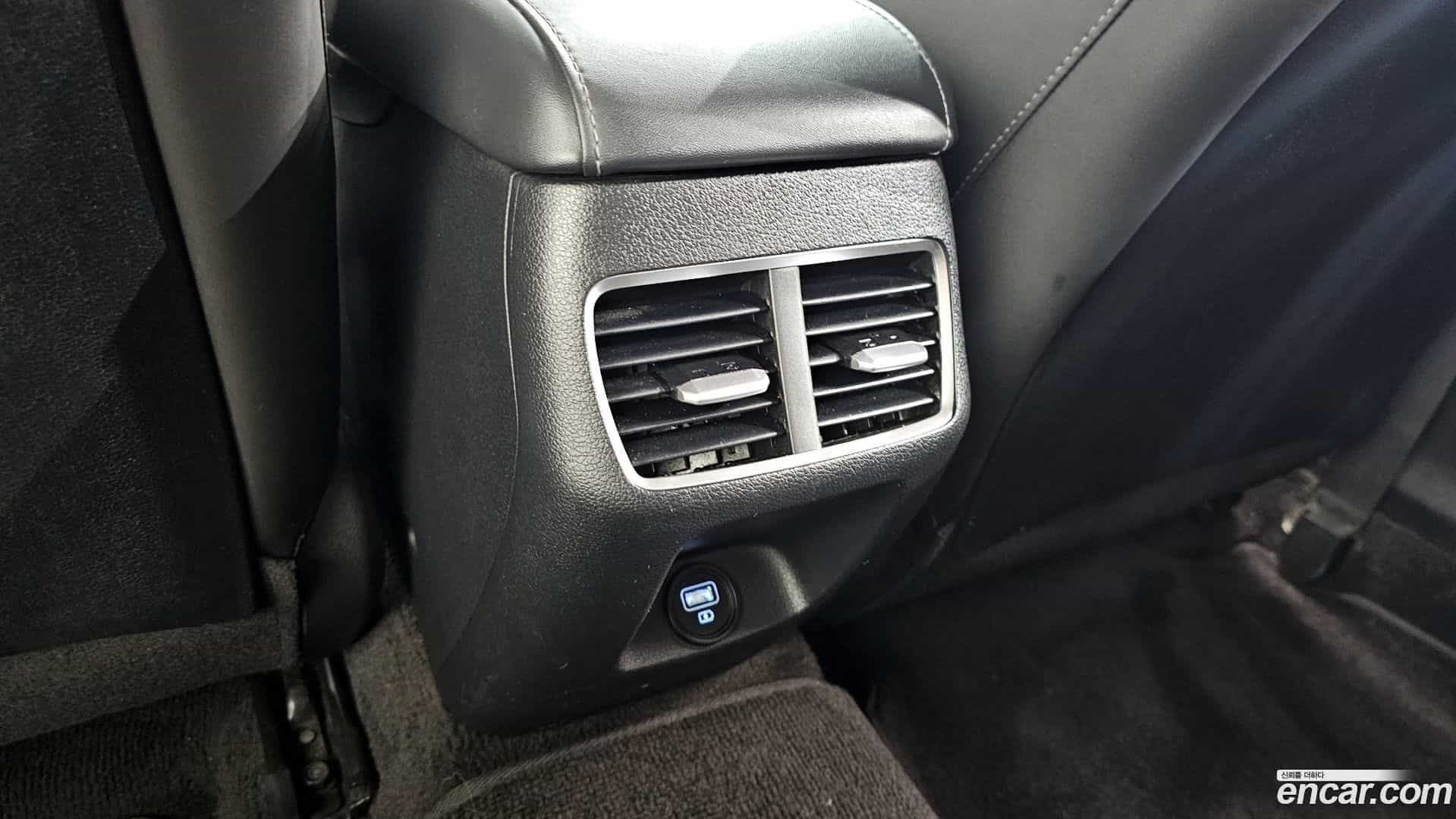 Sonata Hyundai 2019.6-OPTION-043